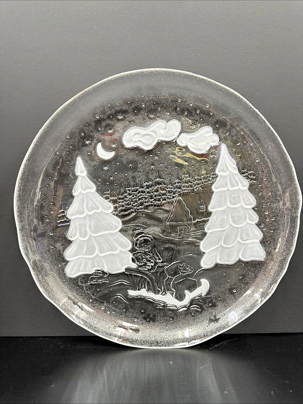 Vintage Mikasa Christmas Story 13” Frosted Glass Winter Scene Serving Platter Ge